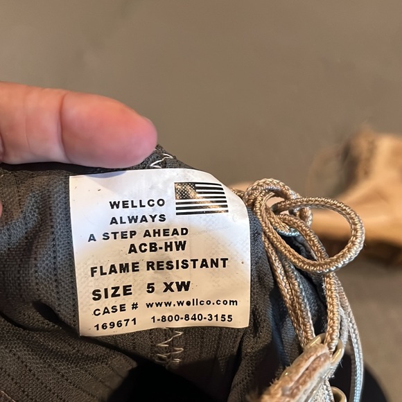 Wellco boots   5 XW - Picture 5 of 5